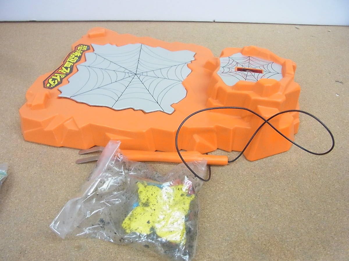 Amazon.co.jp: 現状 トミー 恐怖の吸血スパイダー : おもちゃ